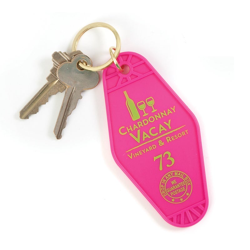 GAMAGO Chardonnay Vacay Keychain (LA1551) - Image 1
